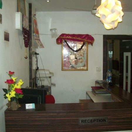 Hotel Mid - Way Inn Gandhinagar Kültér fotó